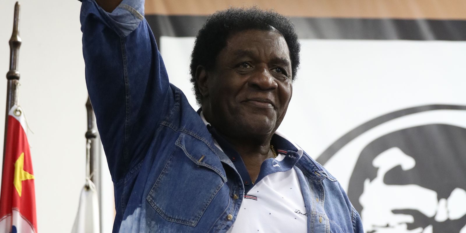 Tony Tornado completa 95 anos em plena atividade e com condecoração