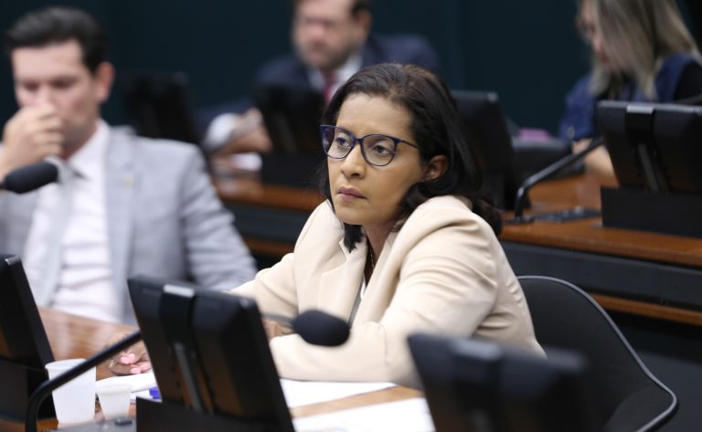 Comissão aprova projeto que obriga concessionárias de energia a terem planos para “ondas de calor” – Notícias