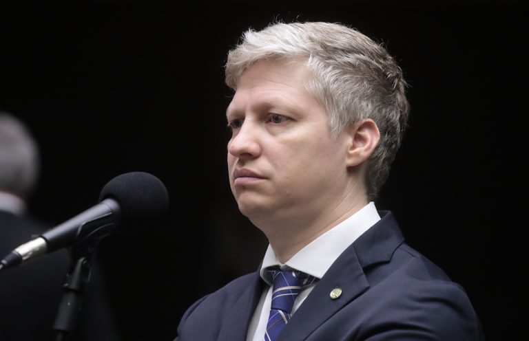 Comissão discute reconstrução de municípios gaúchos atingidos por enchentes – Notícias