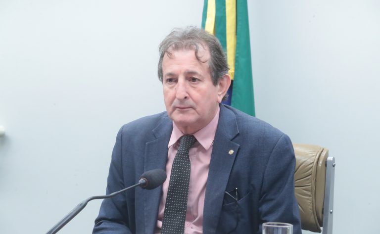 Cientistas denunciam danos à saúde reprodutiva causados por agrotóxicos – Notícias