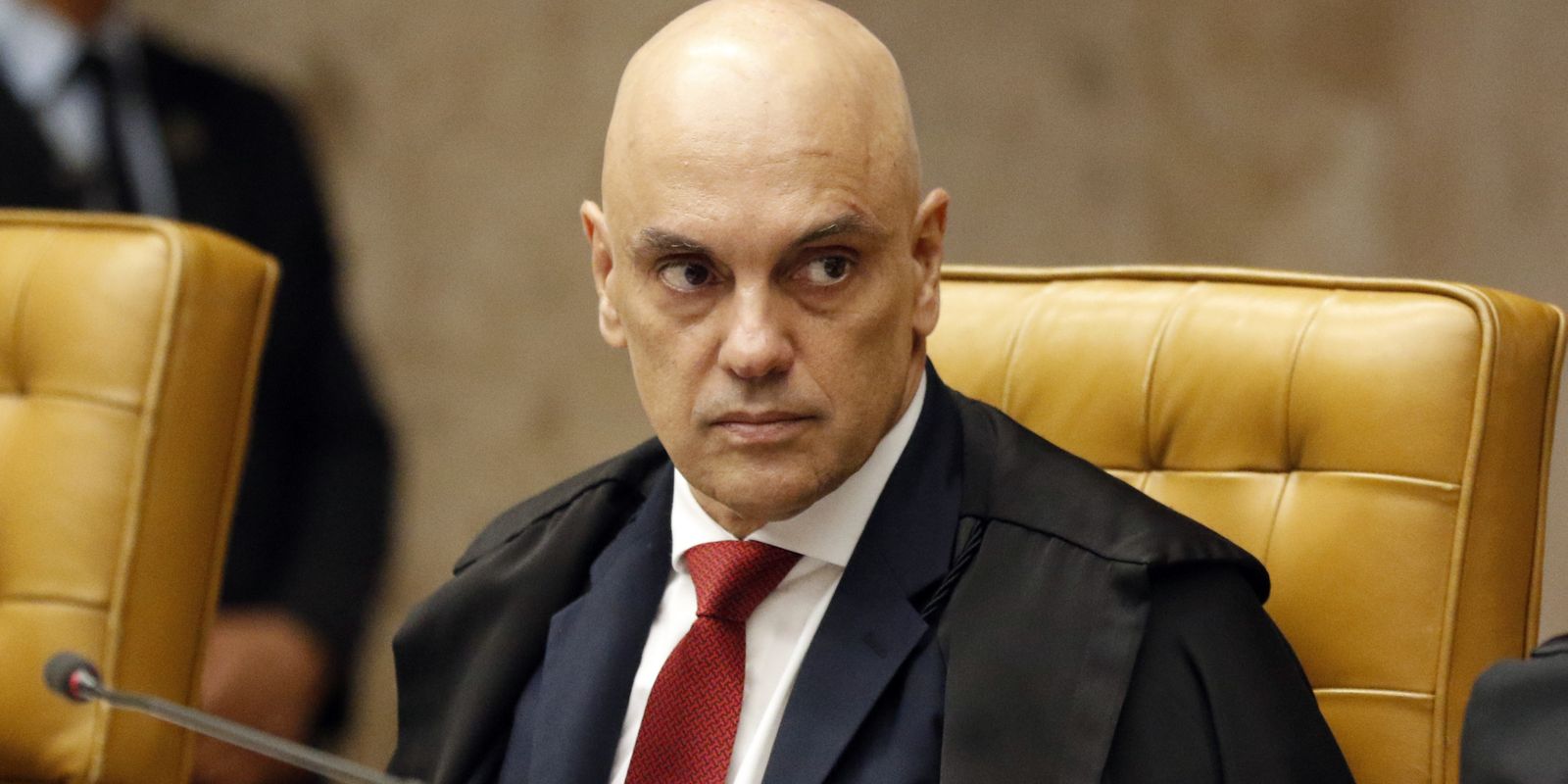 Moraes vota por suspensão parcial de ação do golpe contra Ramagem