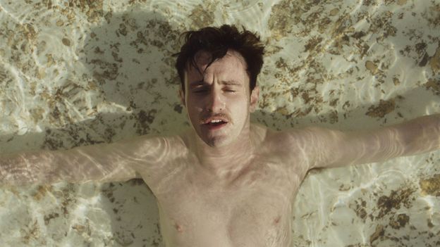 Paul Mescal e o romance gay de Josh O’Connor é “muito educado”