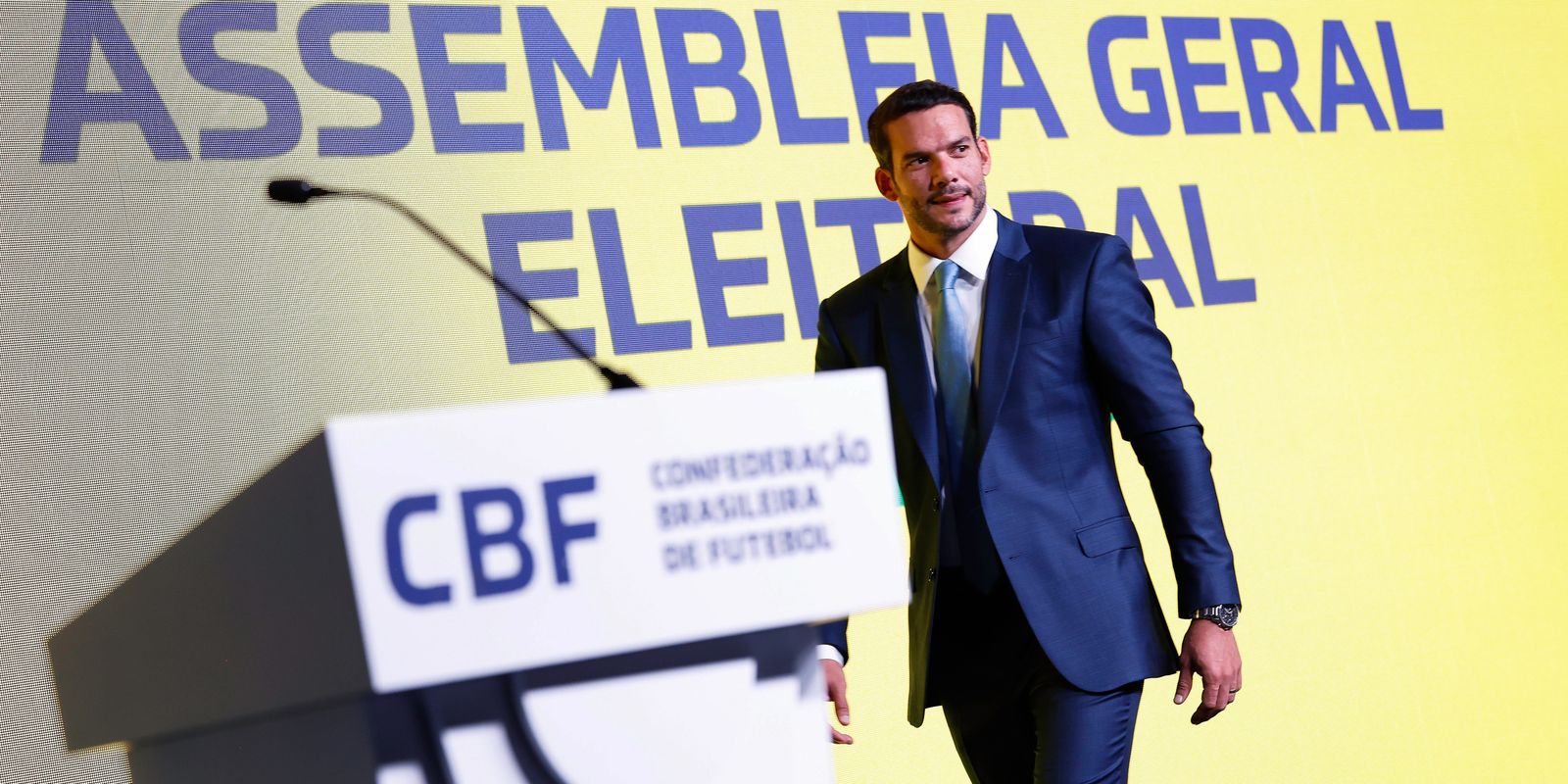 Candidato único, Samir Xaud é eleito presidente da CBF