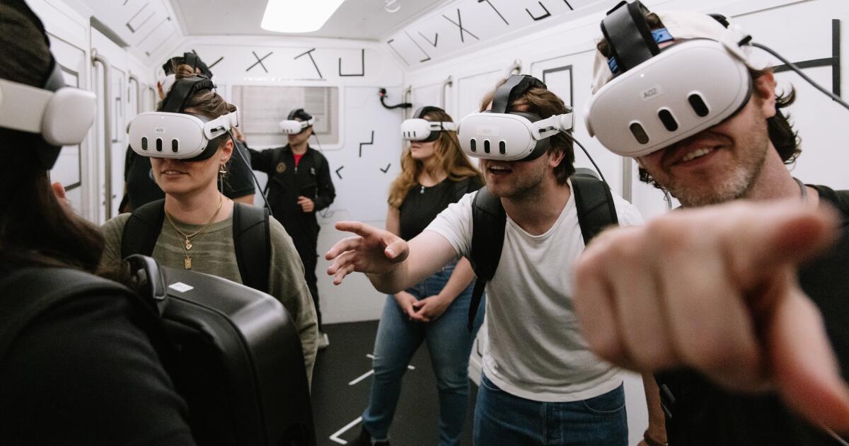 A experiência VR ‘Lunar Light’ de LA leva você à lua