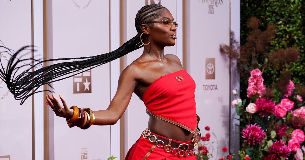 Melhor moda do tapete vermelho no 2025 BET Awards: Doechii, Glorilla e muito mais