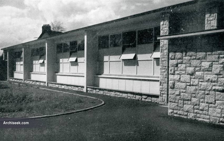 1957 – Escola Nacional, Booterstown, Co. Dublin