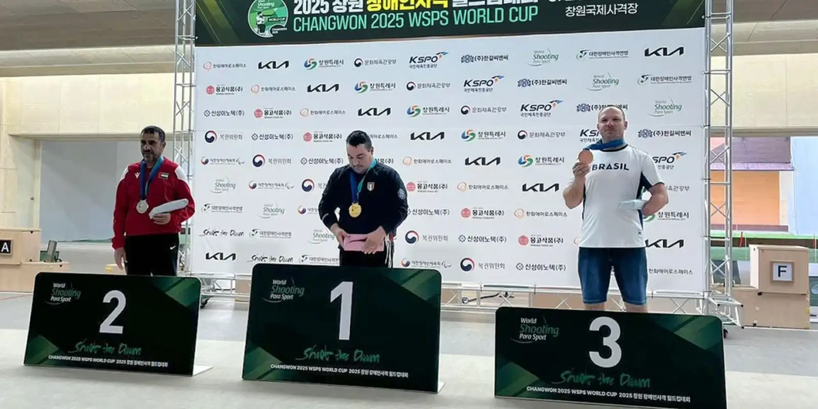 Alexandro Basso fatura medalha inédita para o Brasil no tiro esportivo