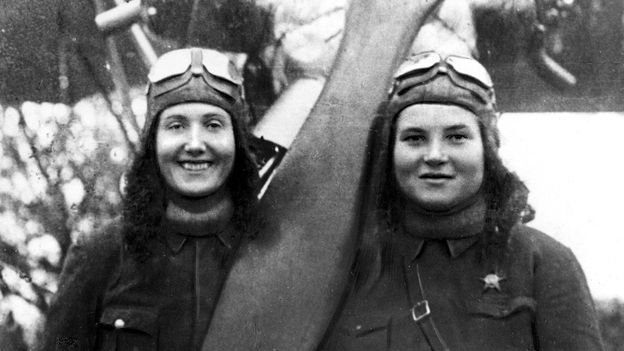 A notável equipe de vôo feminino que ajudou a derrotar os nazistas-com aviões de madeira