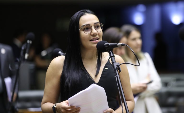 Comissão aprova prioridade de restituição do Imposto de Renda a responsáveis por pessoas com deficiência – Notícias