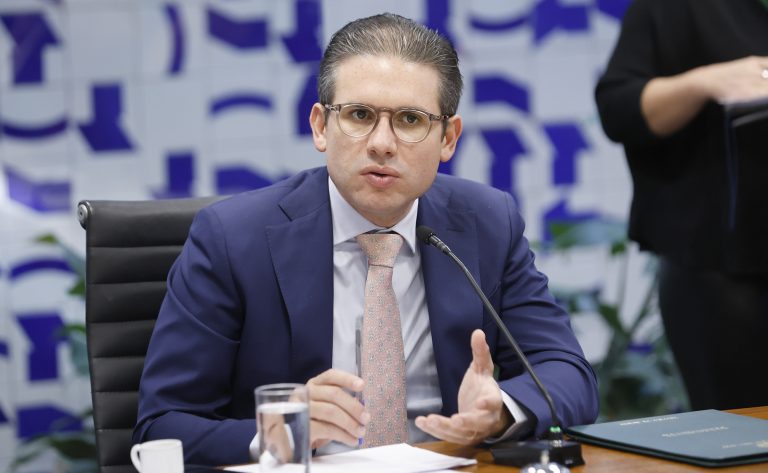 Hugo Motta elogia decisão de Moraes de suspender o aumento do IOF – Notícias