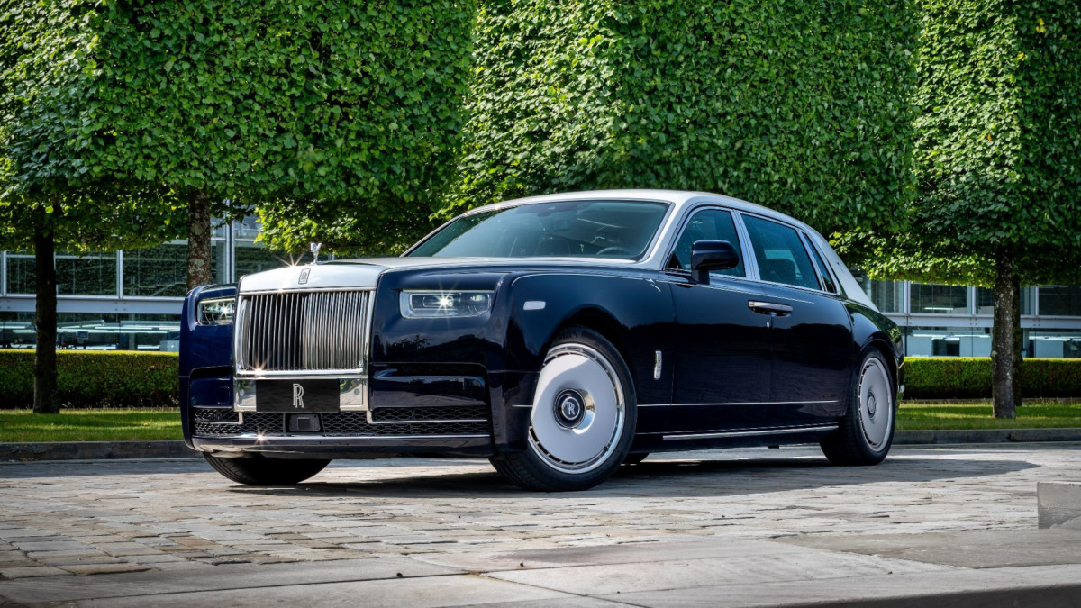 Rolls-Royce Bespoke ignora a restrição com seu último trio