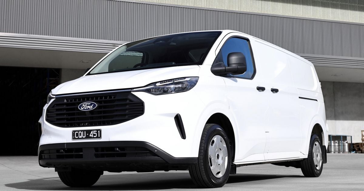 Ford Transit Custom e Tourneo Recordou