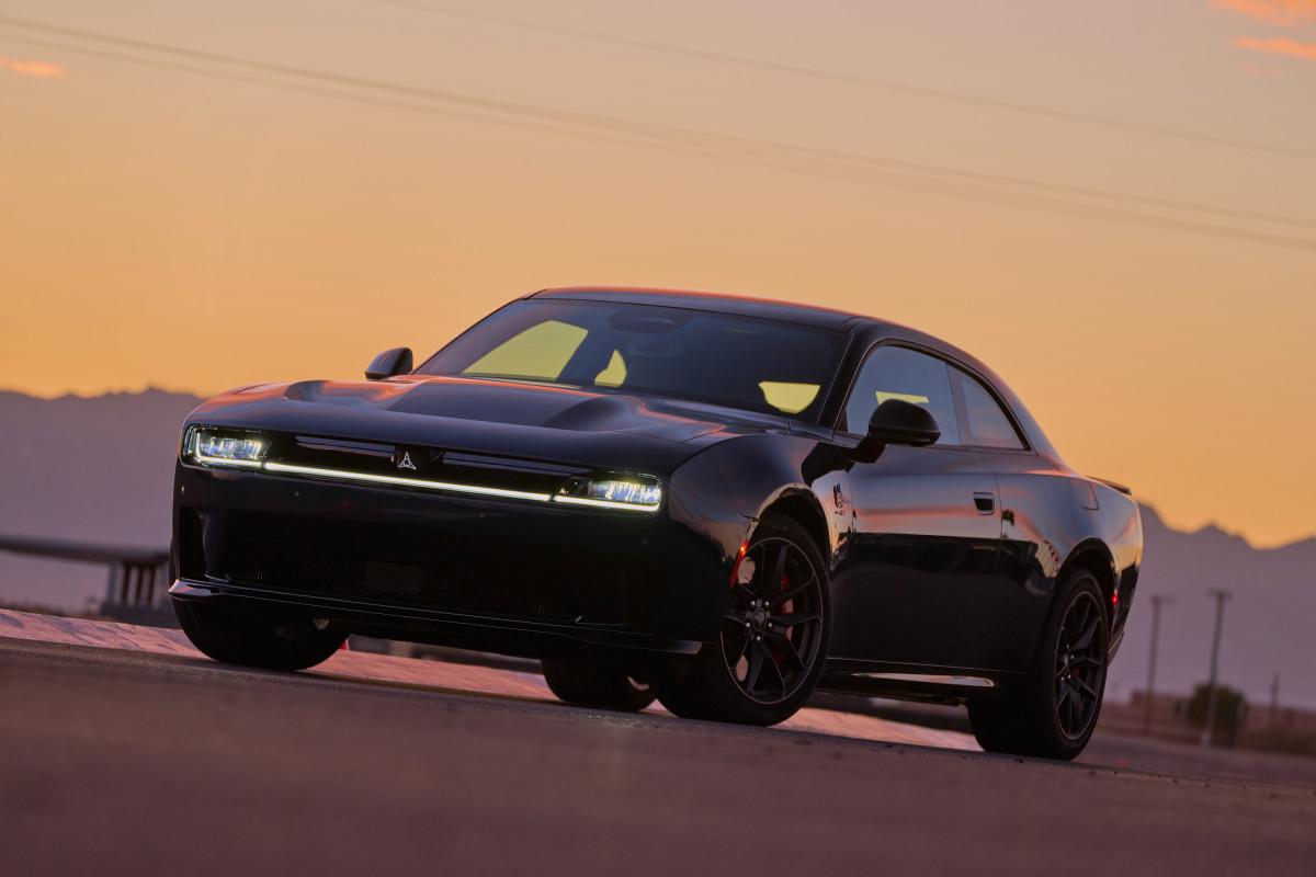 O 8/8 de Dodge poderia revelar o retorno do Hemi V8 ao carregador?