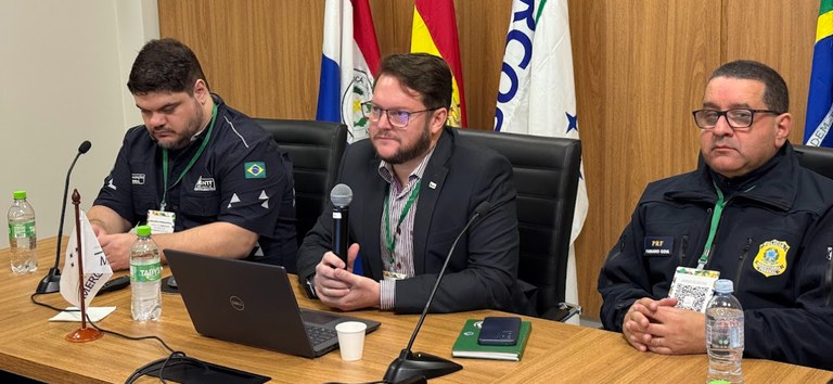 Brasil lidera debates no Mercosul sobre segurança no transporte de produtos perigosos — Agência Nacional de Transportes Terrestres