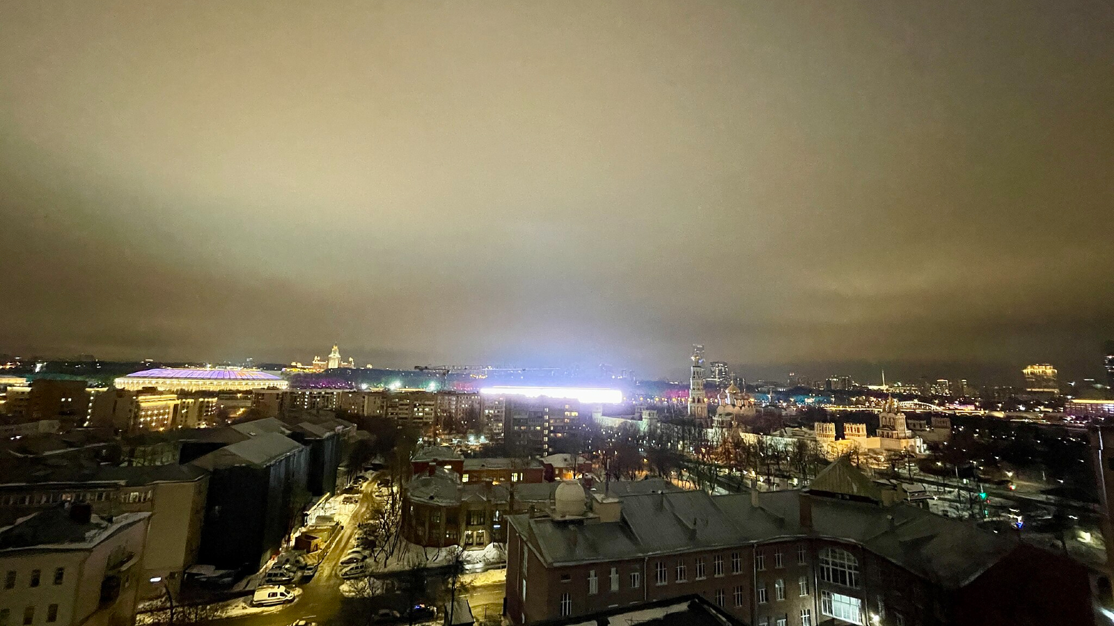 A poluição luminosa está invadindo os observatórios em todo o mundo – dificultando o estudo dos astrônomos para estudar o cosmos