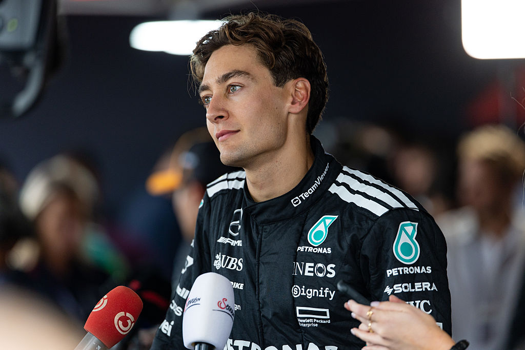 Embora ainda sem um contrato da Mercedes, Russell diz que não está sentindo pressão