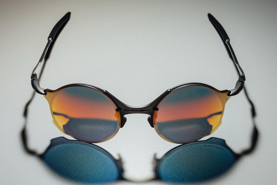Oakley & Haven trazem de volta o inovador Tailend em Titanium para seu 10º aniversário