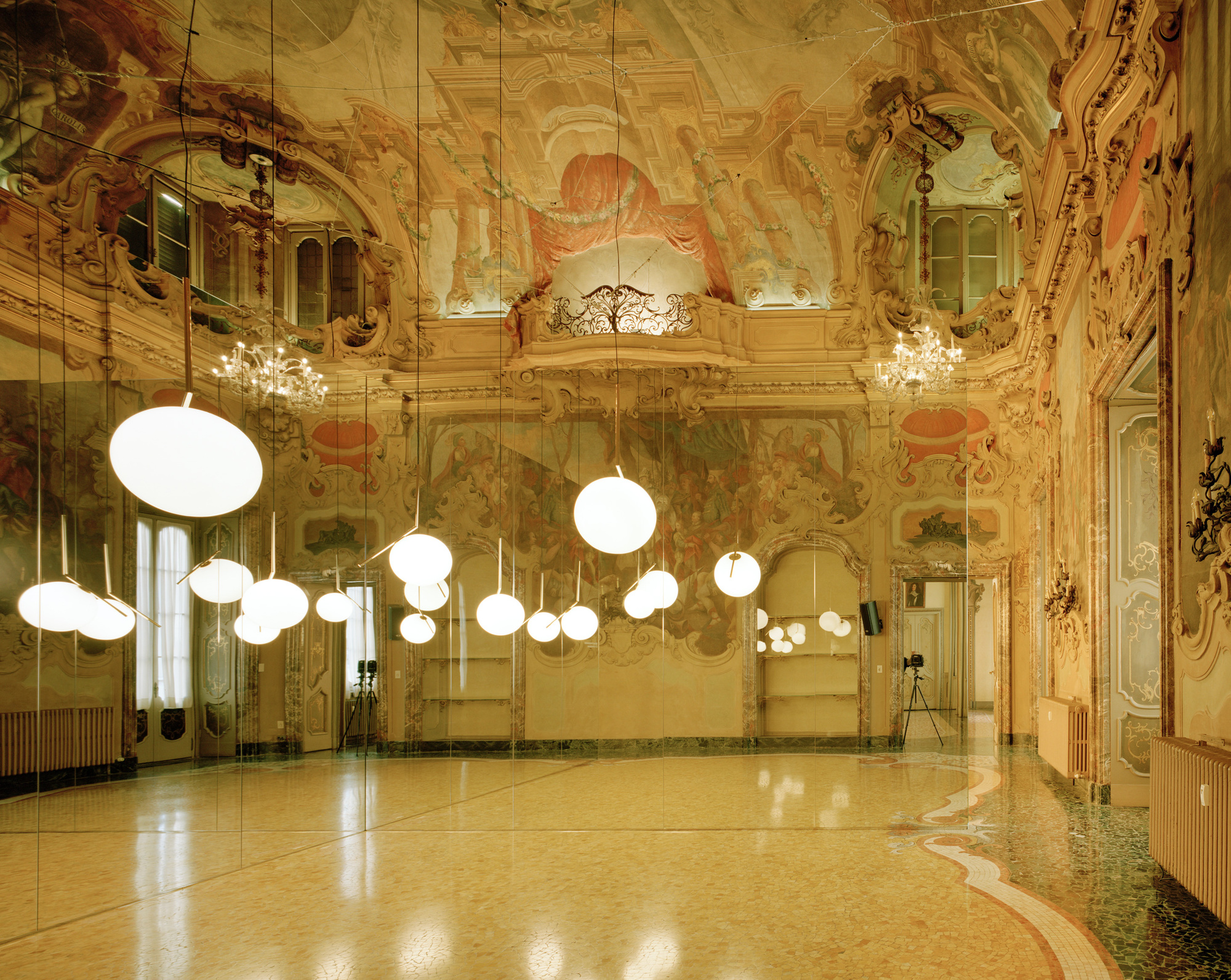 Flos Palazzo Visconti / Arquitectura-G