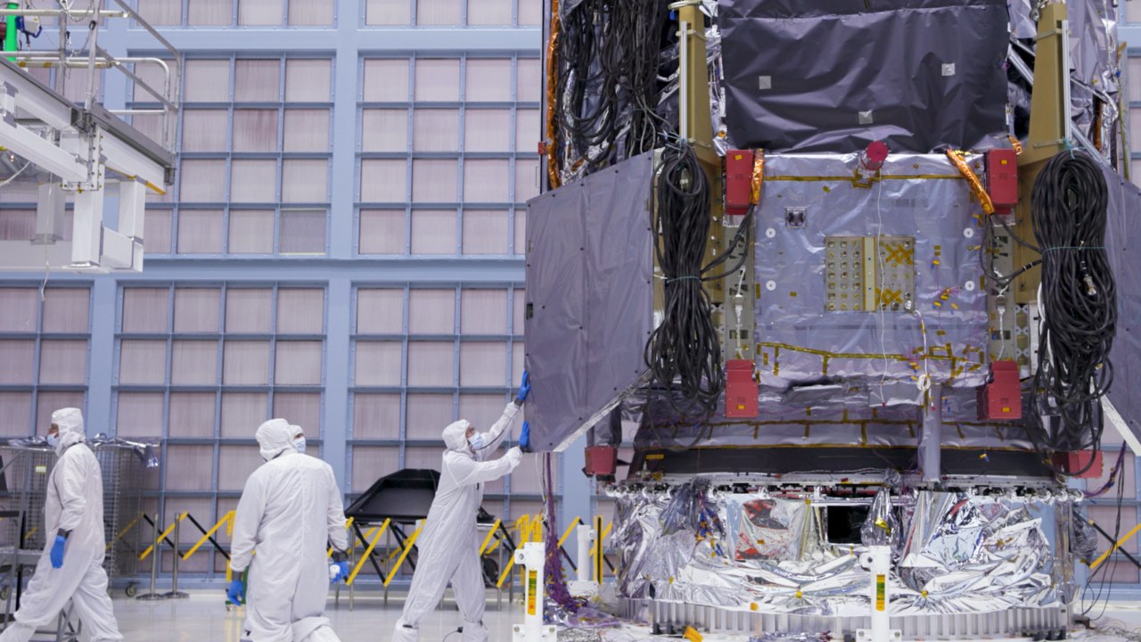 O telescópio espacial romano da NASA recebe seu ‘protetor solar extremamente forte’ instalado