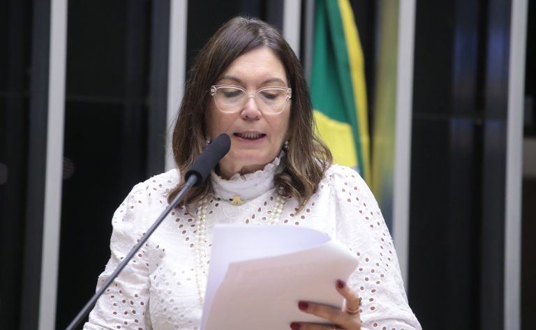 Câmara aprova criação do grupo parlamentar Brasil-Vaticano