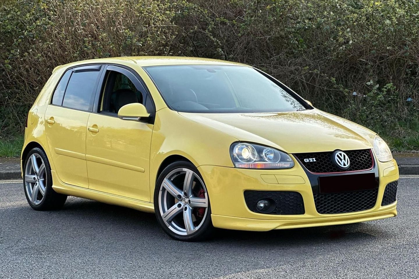 VW Golf GTI Pirelli Edição | Identificado