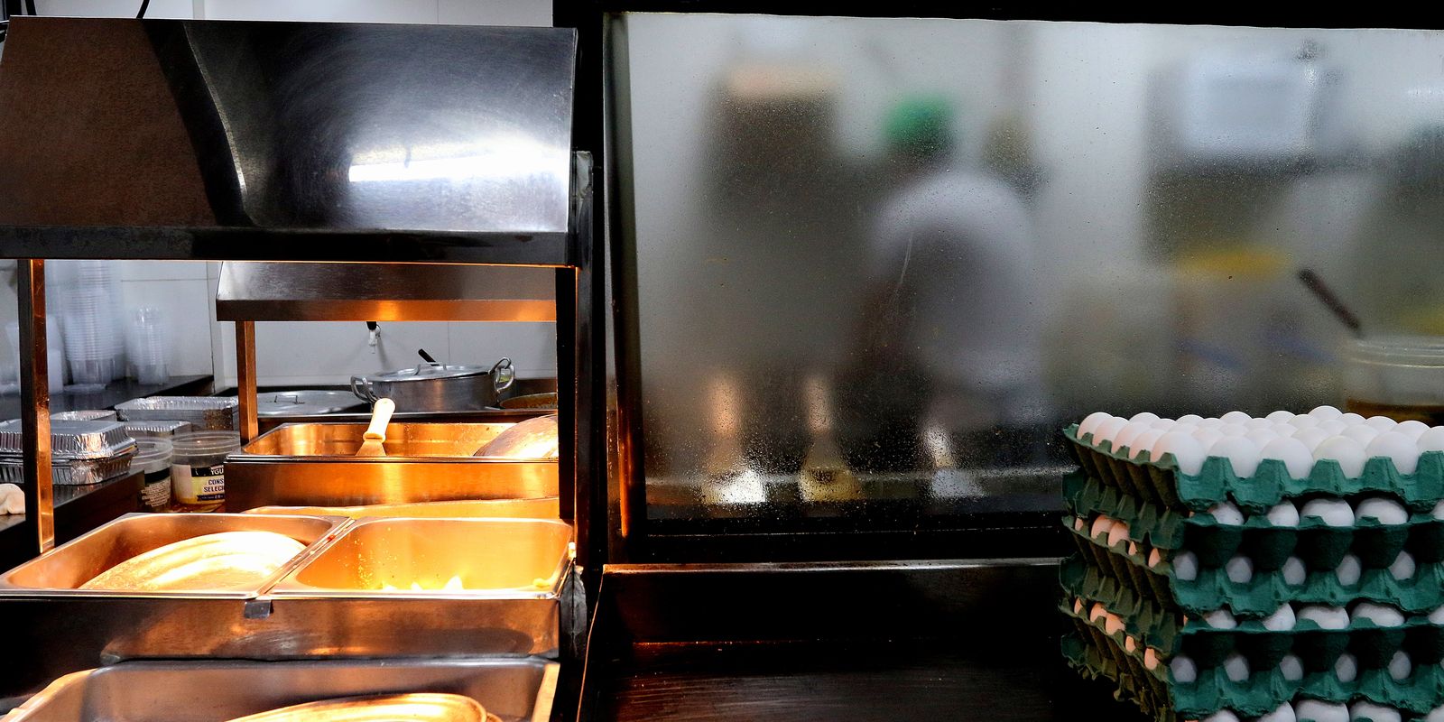 Setor de serviços atingiu recorde de 15,2 milhões de empregos em 2023