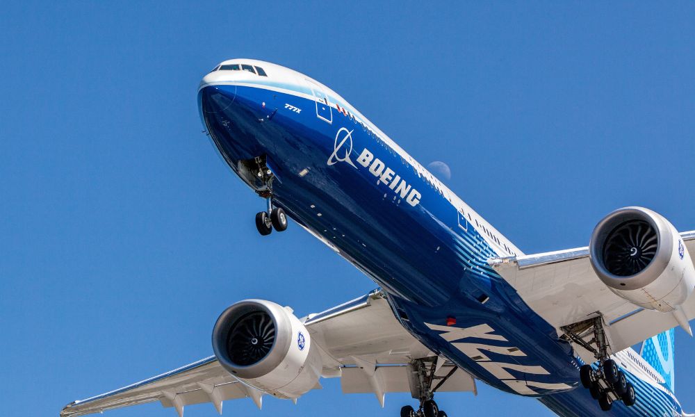 A Boeing enfrenta um processo, pois o analista afirma que Hartford, bloqueou os benefícios da incapacidade