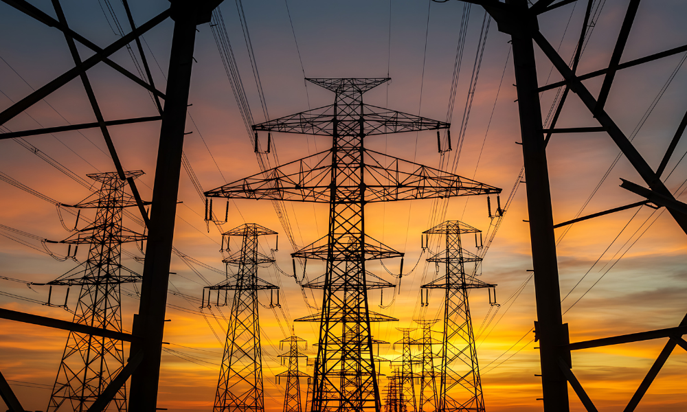 As empresas de energia enfrentam a crescente demanda em meio a grades frágeis