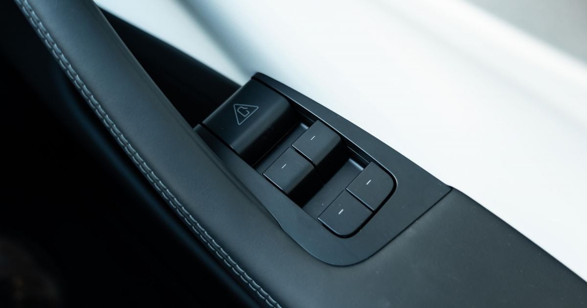 Tesla redesenhando maçanetas de porta interior provavelmente devido a preocupações de segurança