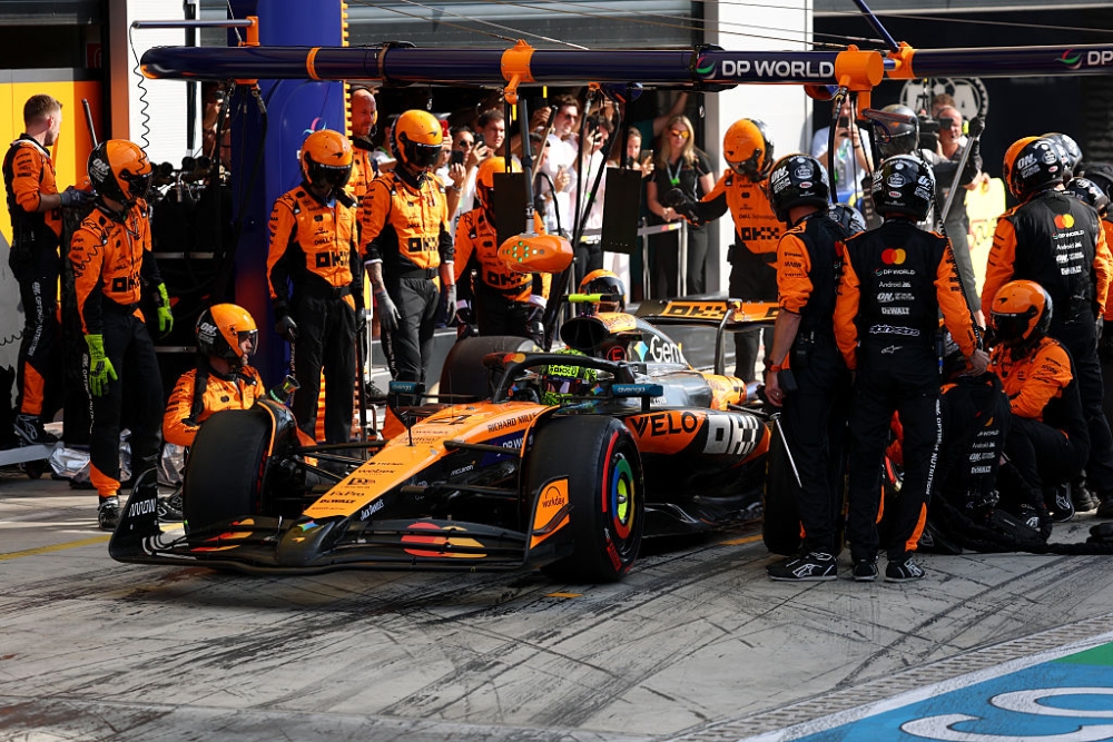 Stella explica McLaren Pit Stop Timing em Monza