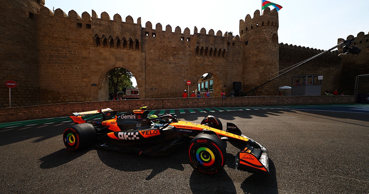 Norris supera o Baku FP1 após um longo atraso para corrigir a restrição