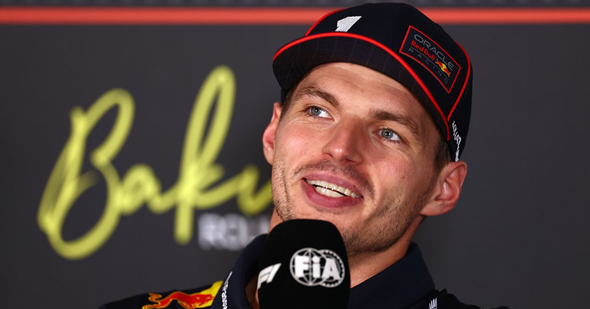 Verstappen se deleitando enquanto a temporada volta a Red Bull’s Way