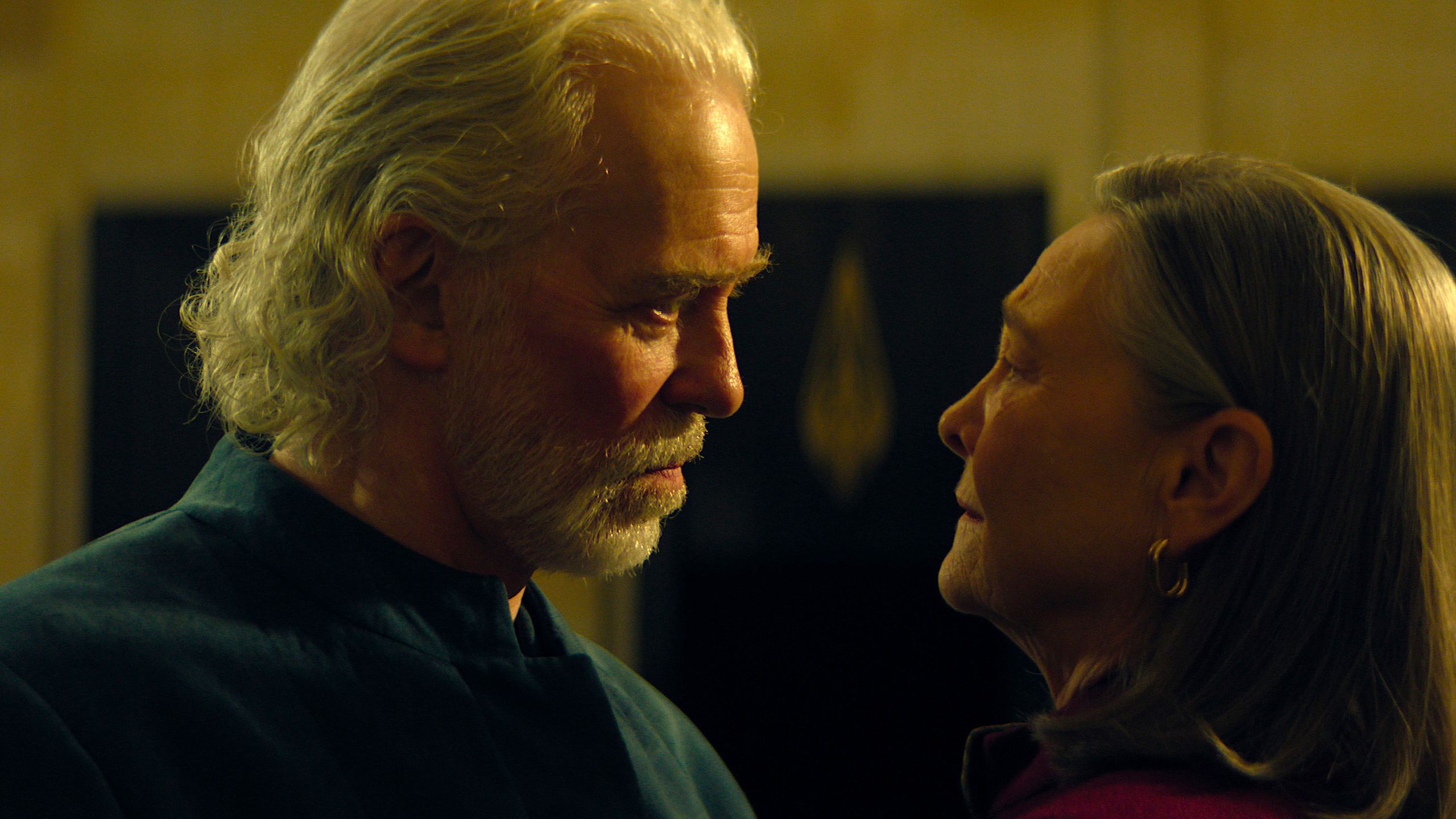 Amor e ódio na ‘Fundação’ Temporada 3: O vencedor do Emmy Cherry Jones derrama o chá em seu relacionamento na tela (exclusivo)