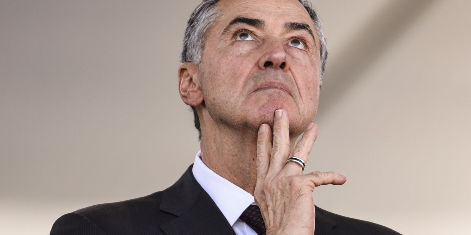 Barroso diz que julgamento de Bolsonaro ocorrerá com serenidade