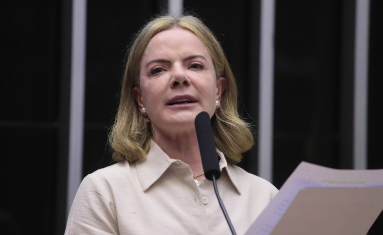 Gleisi admite retirar urgência de projeto sobre licenciamento ambiental – Notícias