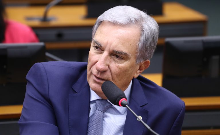 Comissão aprova proibição de distinção entre elevador social e de serviço – Notícias