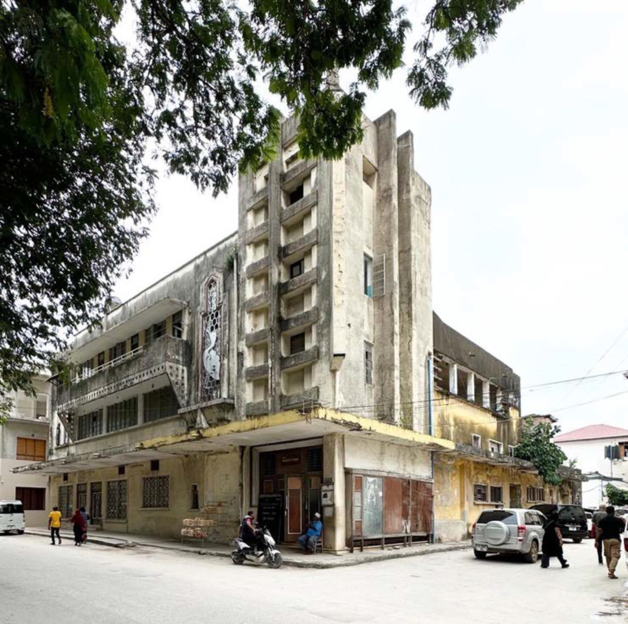 Da ruína ao centro cultural: a transformação do majestoso cinema de Zanzibar