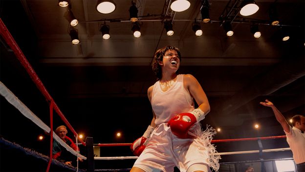 A transformação dramática de Sydney Sweeney não pode consertar a biografia de boxe ‘Clichéd’