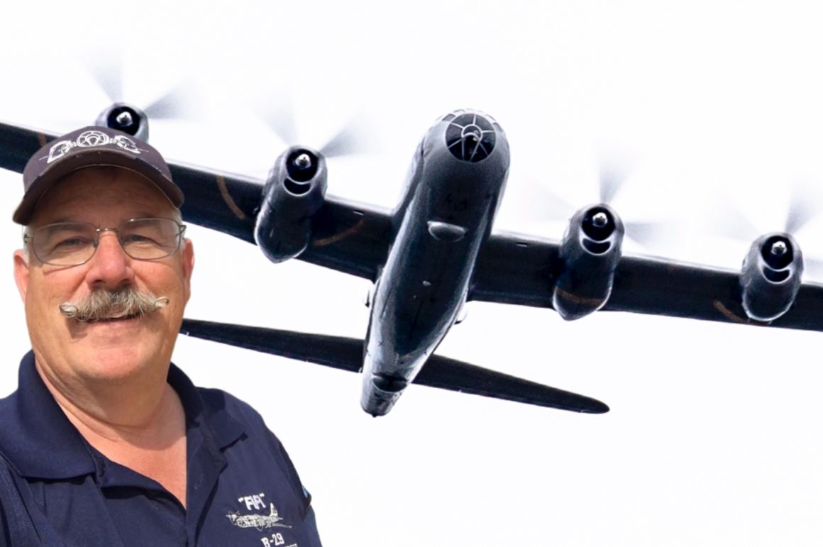 B-29 Pilot faz o que ninguém mais tem em pelo menos 65 anos
