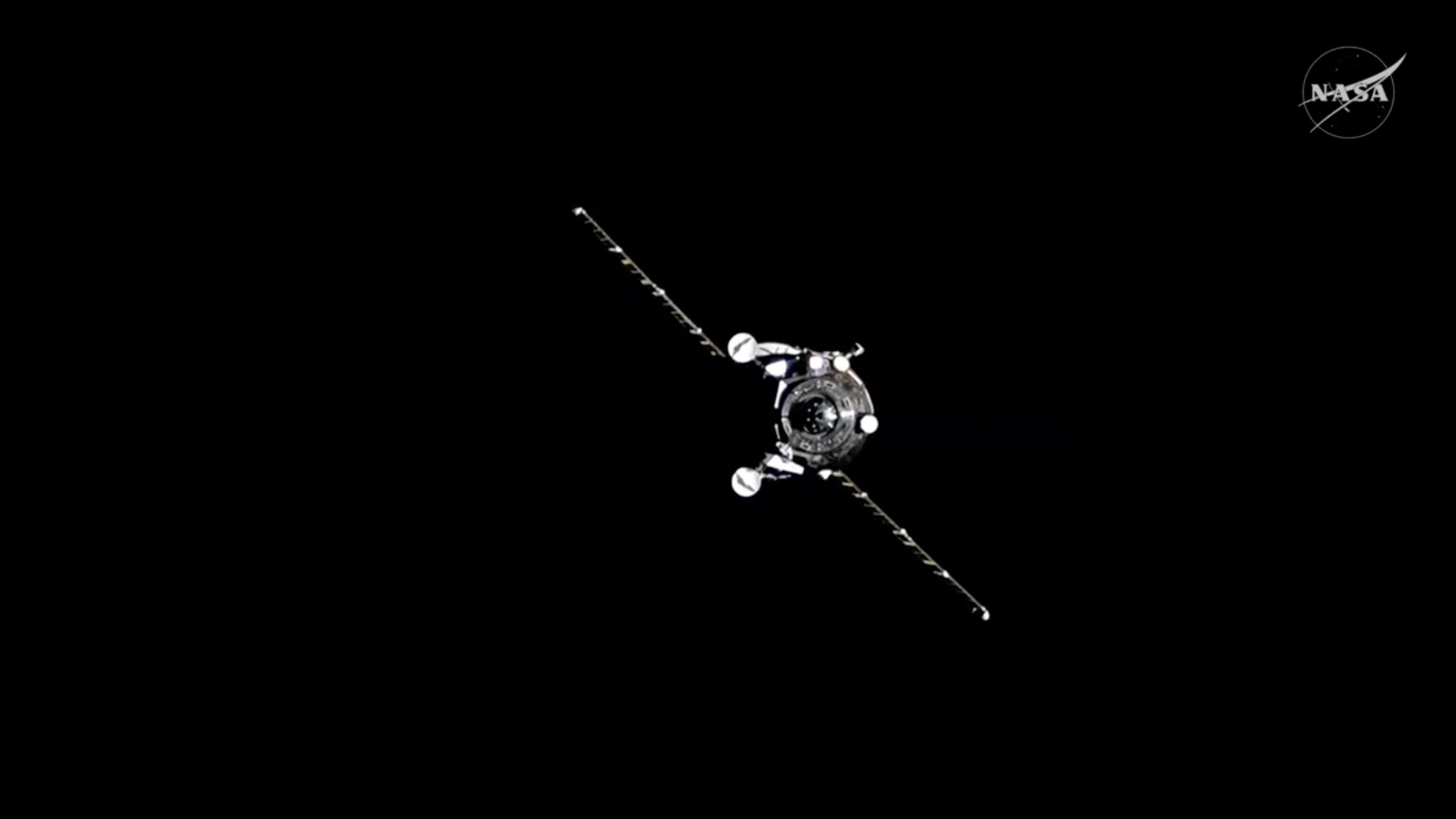 A espaçonave de progresso russo chega à ISS com 2,8 toneladas de carga