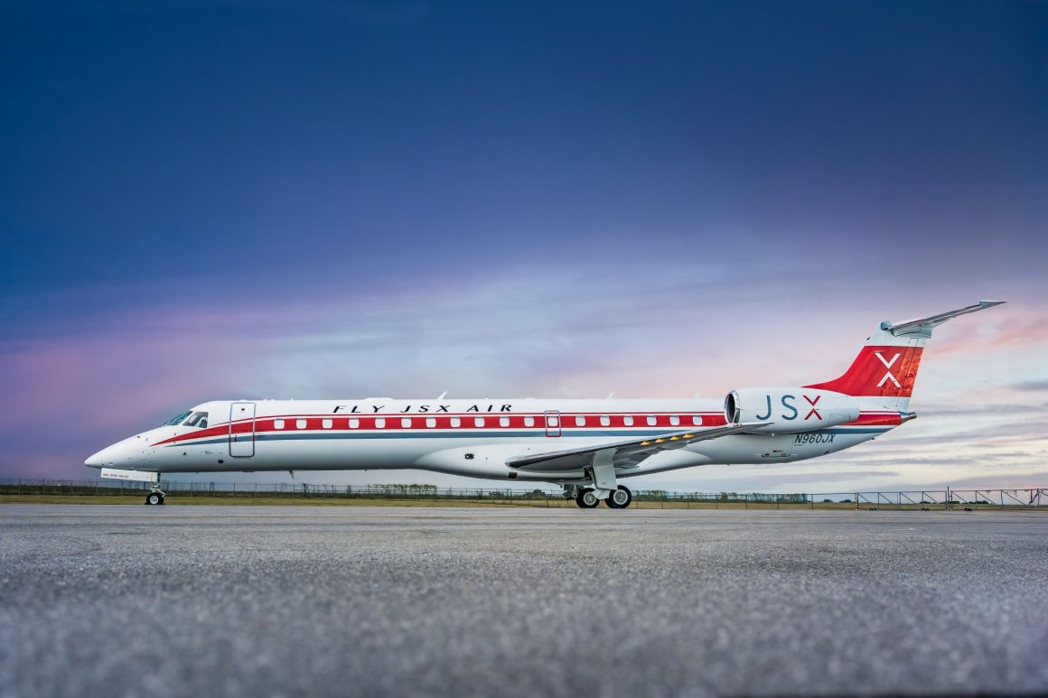 JSX Retro Jet oferece nostalgia pura com a 50ª aeronave marco