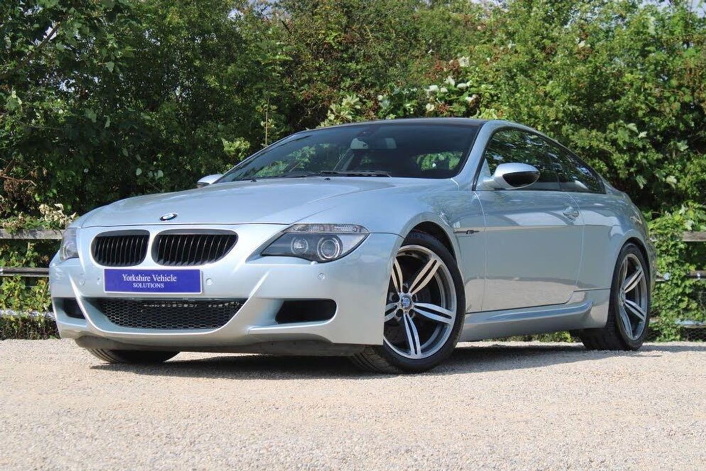 BMW M6 (E63) | Identificado