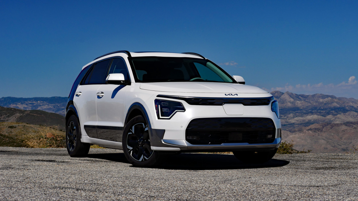 Kia supera Tesla e VW em estudo de vida útil de bateria EV