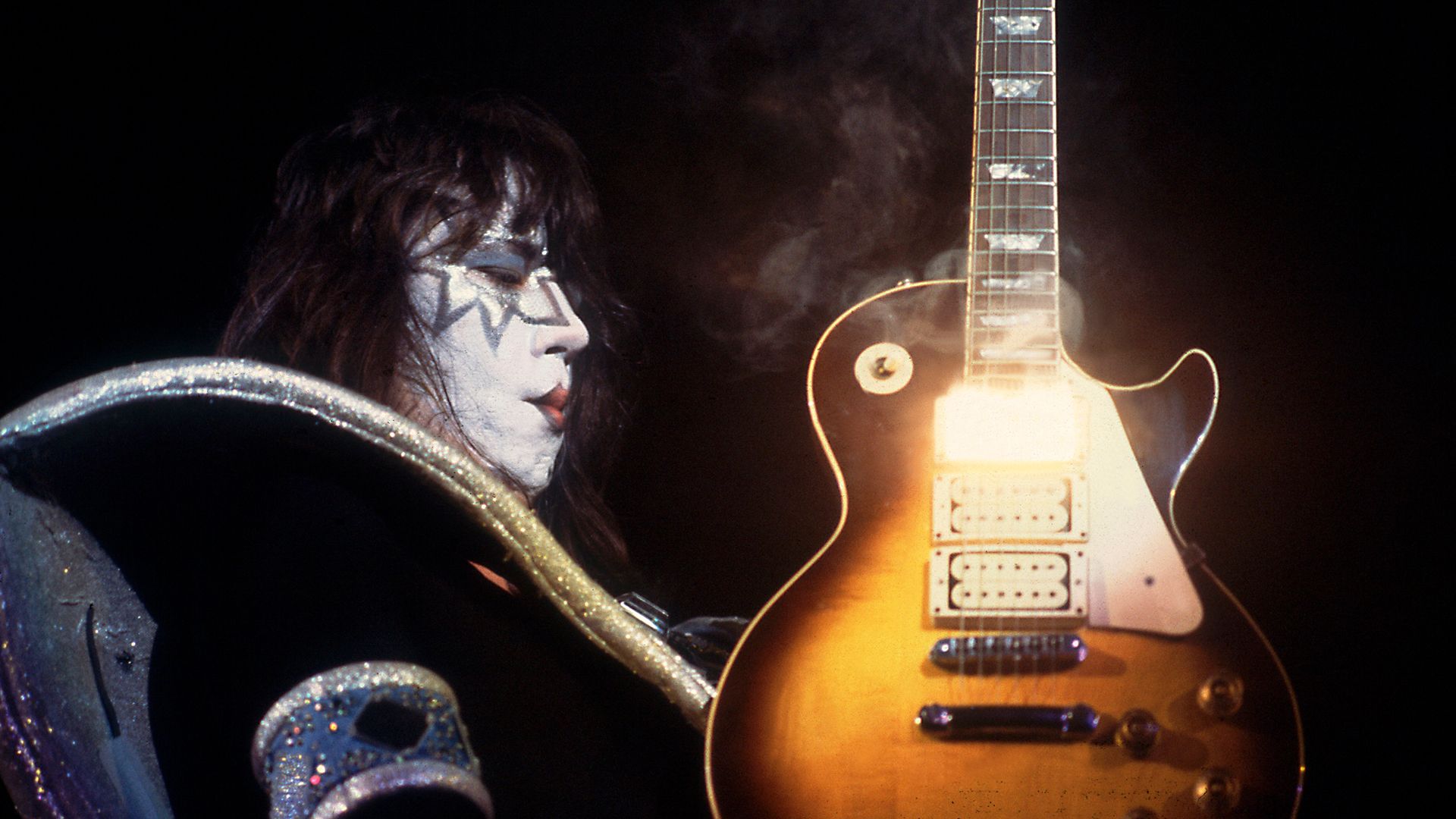 Ace Frehley deixa para trás um legado espacial e de ficção científica no rock: Tributo ao ‘Spaceman’ do KISS