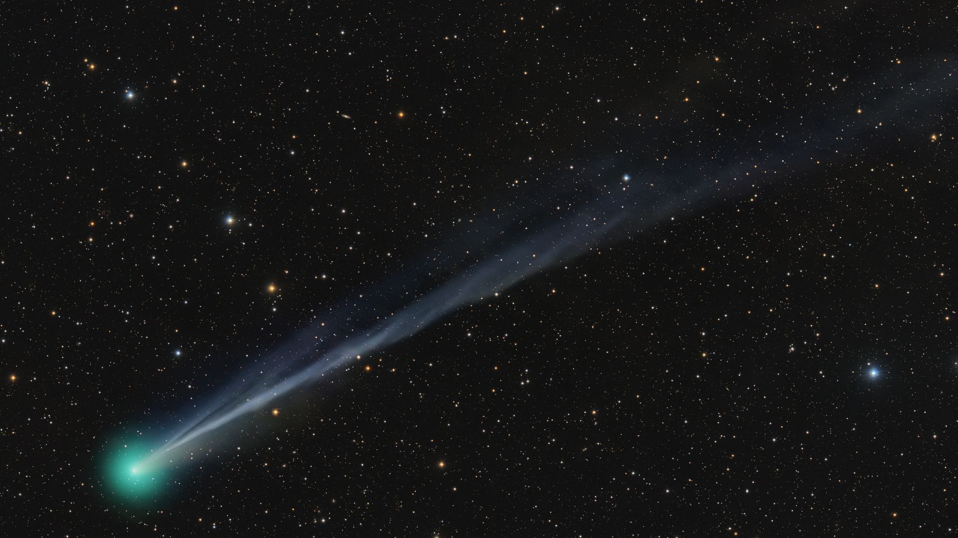 Os astrofotógrafos capturam novas vistas deslumbrantes do cometa C/2025 A6 (Lemmon), pois ilumina o céu de outubro