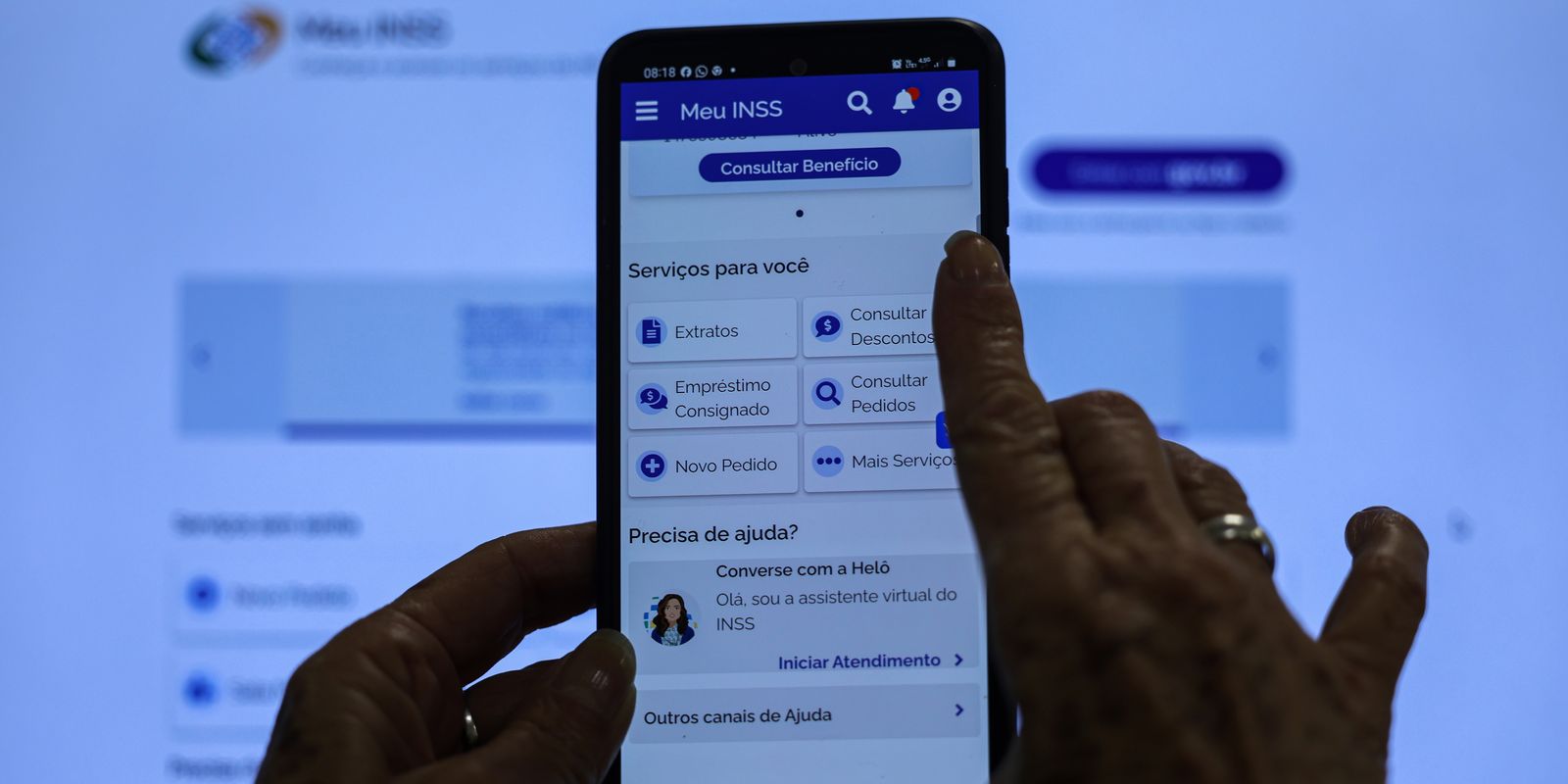 Quatro milhões de pessoas terão de fazer prova de vida no INSS