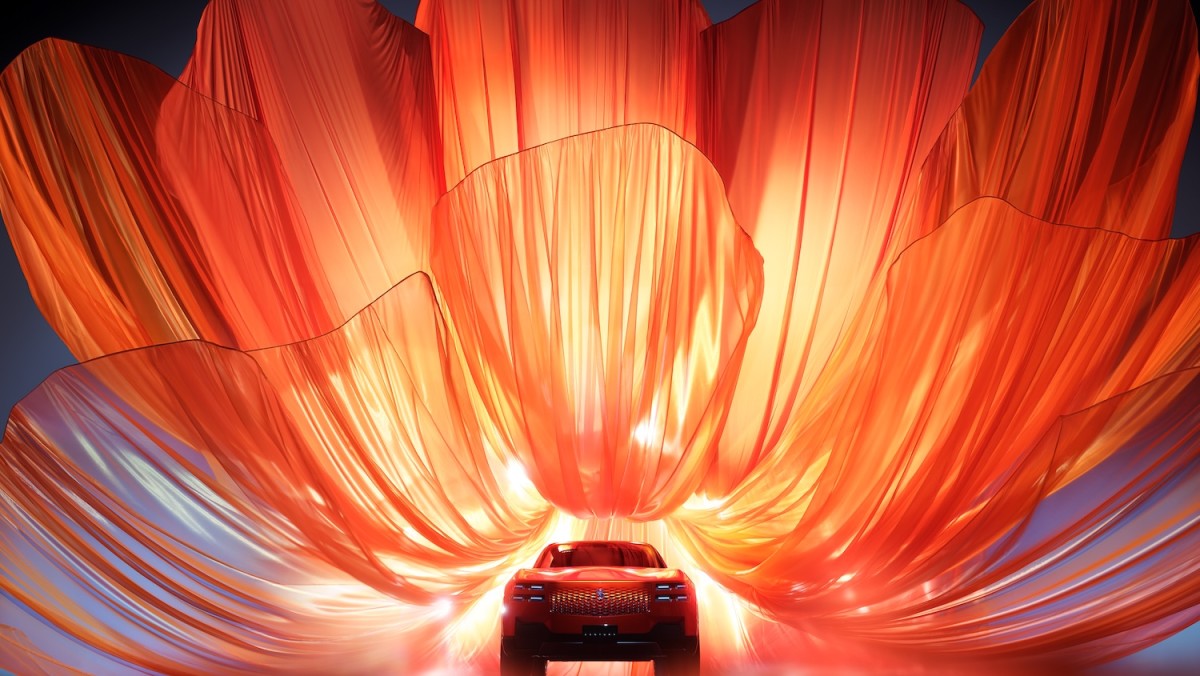 O Century Coupe da Toyota e a Wild Lexus Minivan estão completamente fora do campo esquerdo