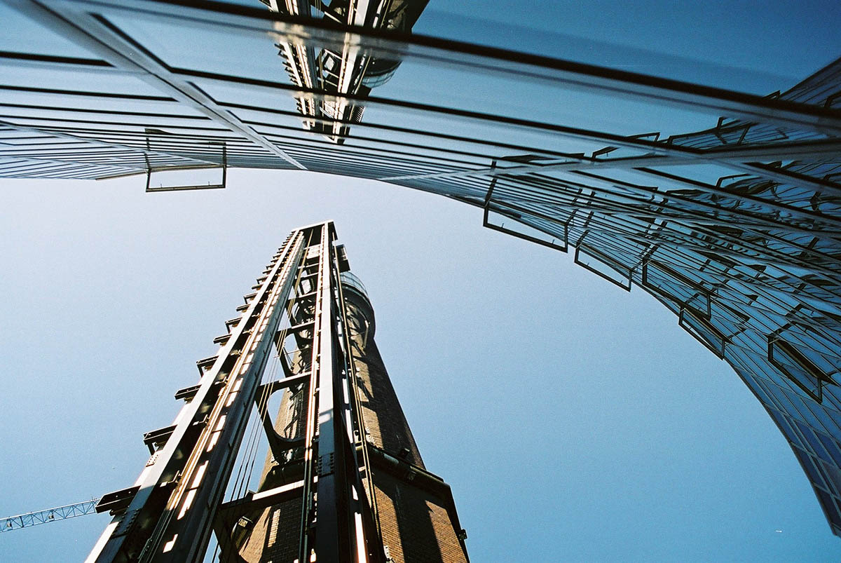 2000 – Chaminé da Destilaria Jameson, Smithfield, Dublin – Arquitetura da cidade de Dublin