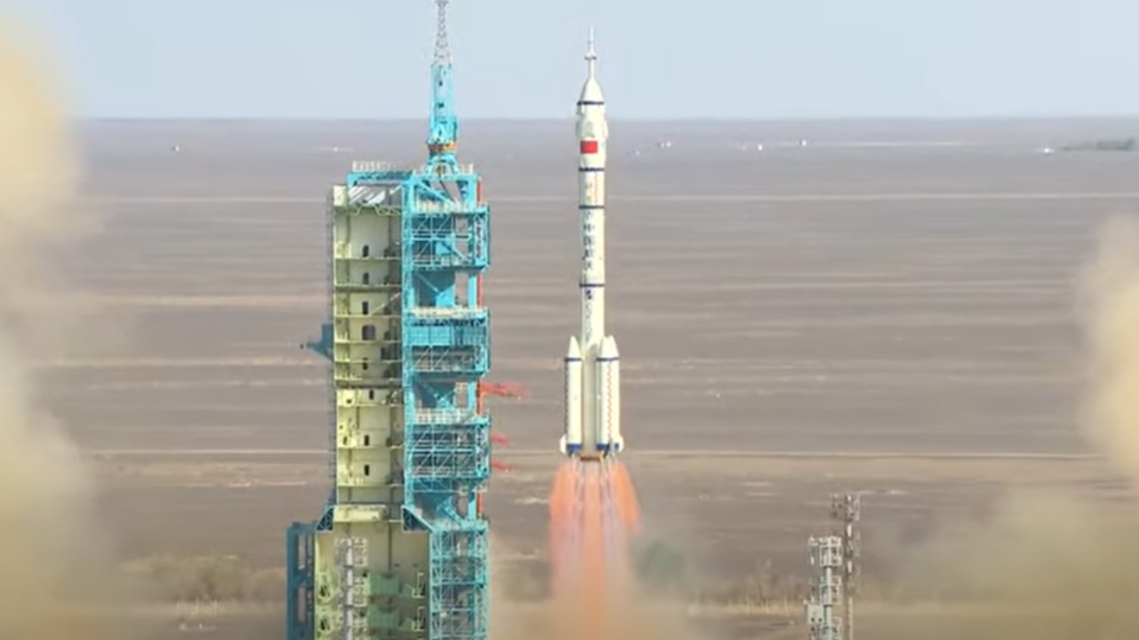 Veja hoje a China lançar 3 astronautas em direção à sua estação espacial Tiangong
