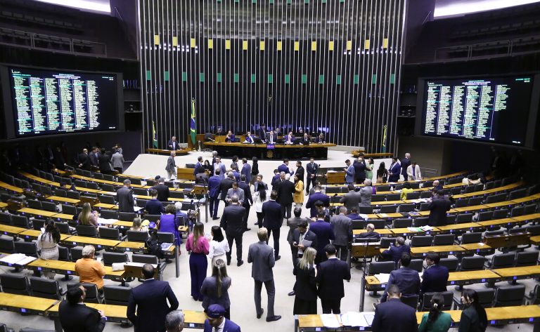Projeto aprovado prevê limites orçamentários para compensação entre regimes previdenciários – Notícias